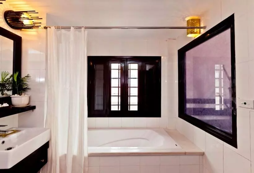 Cinnamon Hotel Hanoi