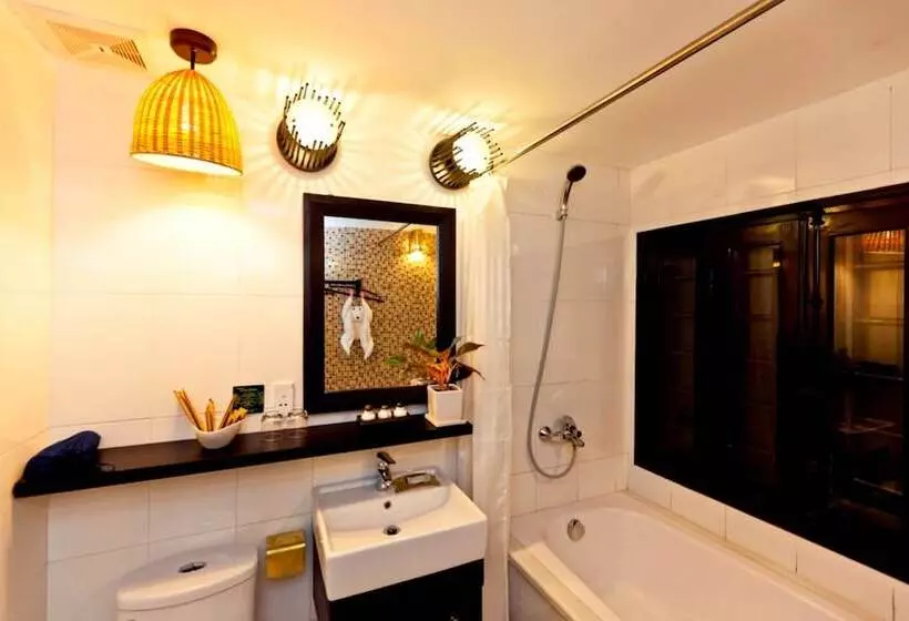 Cinnamon Hotel Hanoi