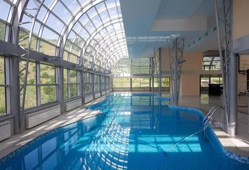 هتل Best Resort Aghveran