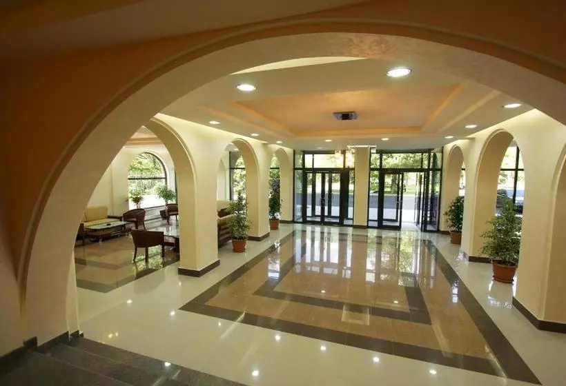 هتل Best Resort Aghveran
