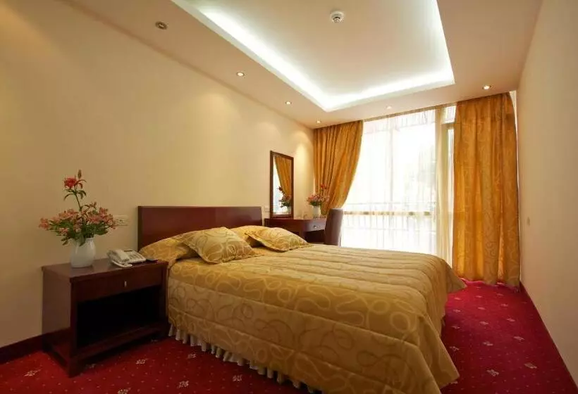 هتل Best Resort Aghveran
