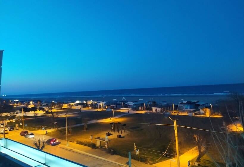 هتل Butterfly Wellness & Spa