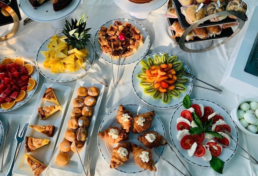 هتل Butterfly Wellness & Spa