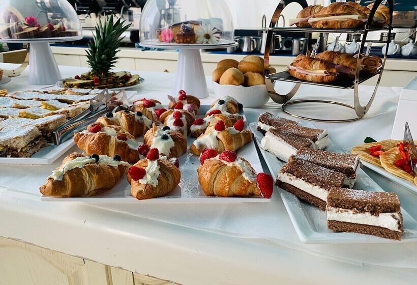 هتل Butterfly Wellness & Spa