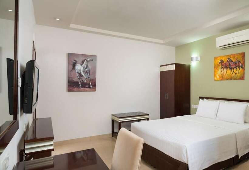 هتل Centara Life Muscat Dunes