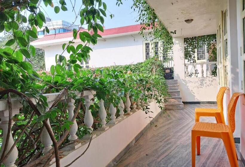 בית מלון כפרי Vijaya S Homestead Jaipur