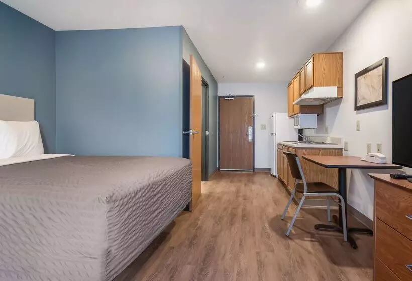 Отель Extended Stay America Select Suites Fort Myers