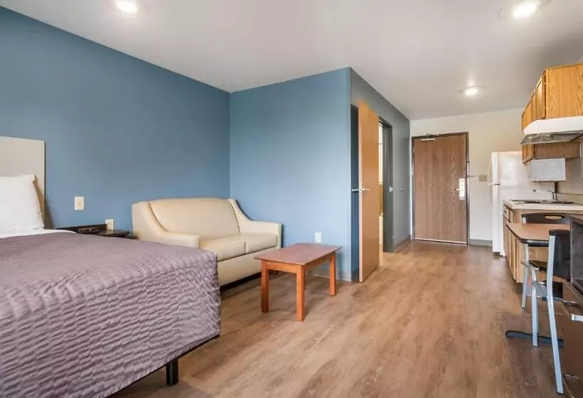 Отель Extended Stay America Select Suites Fort Myers