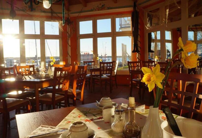 酒店 & Ferienanlage Kapitäns Häuser Breege