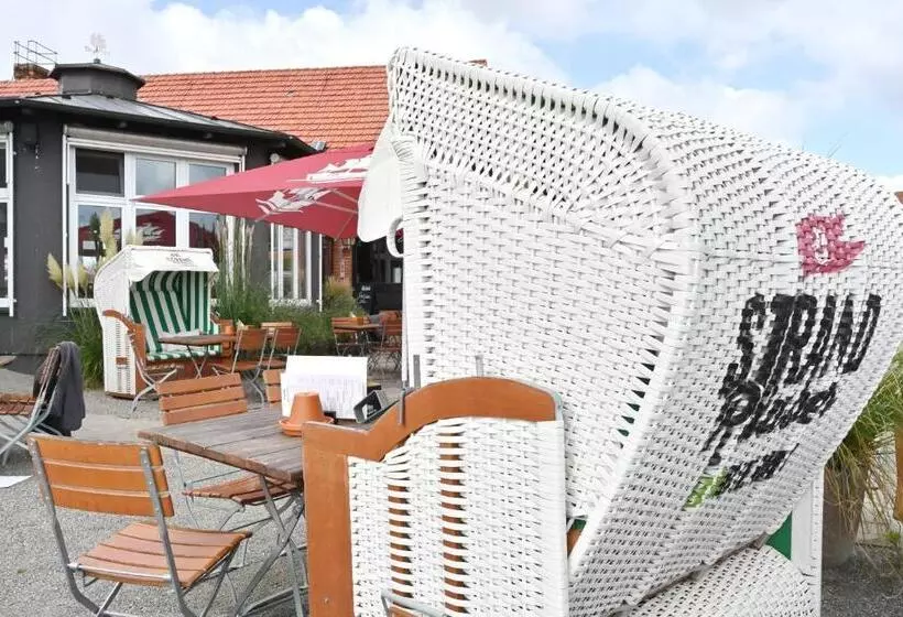 בית מלון כפרי & Ferienanlage Kapitäns Häuser Breege