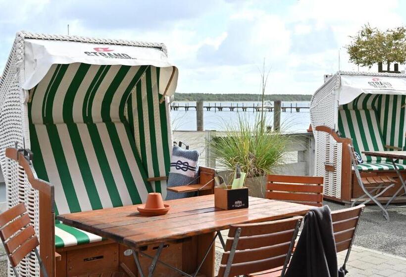 酒店 & Ferienanlage Kapitäns Häuser Breege