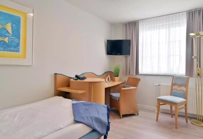 בית מלון כפרי & Ferienanlage Kapitäns Häuser Breege