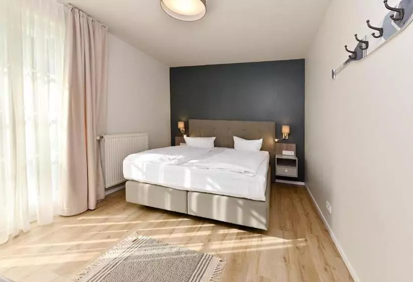 בית מלון כפרי & Ferienanlage Kapitäns Häuser Breege