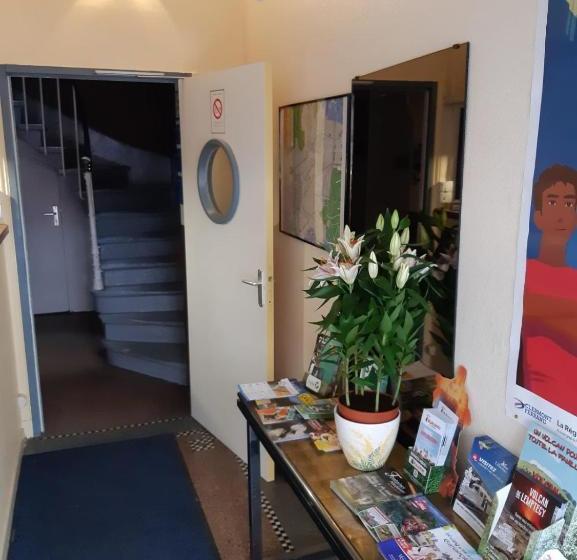 Отель Le Saintjoseph Centre Gare