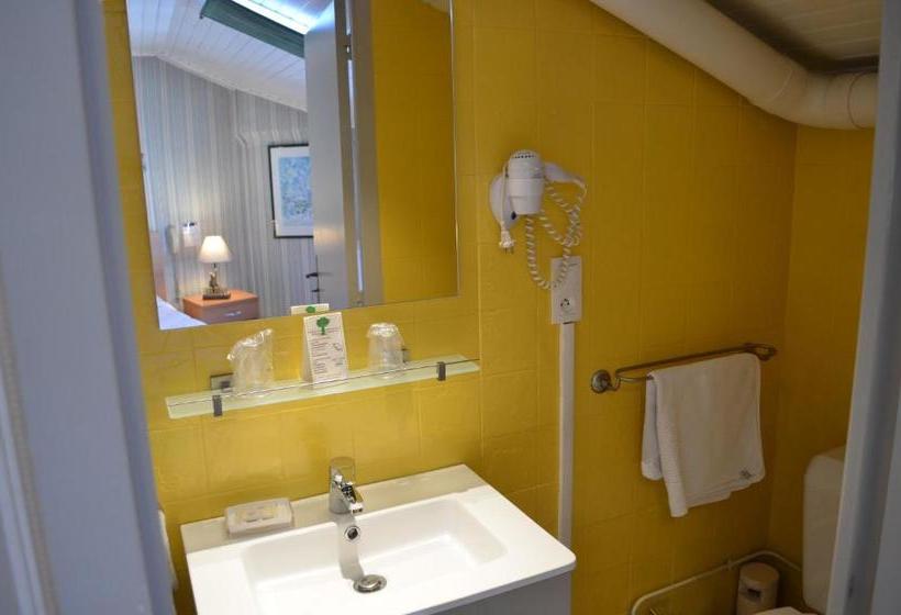 Отель Le Saintjoseph Centre Gare