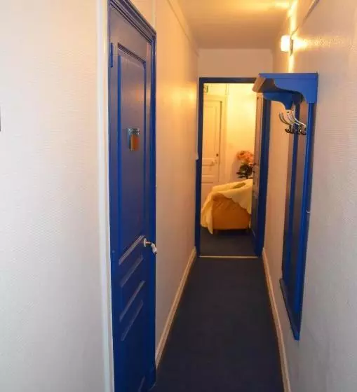 Отель Le Saintjoseph Centre Gare