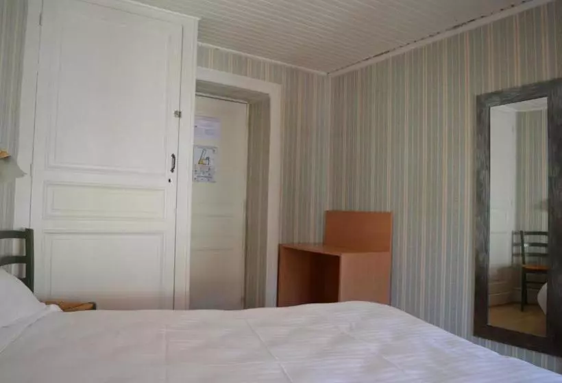 Отель Le Saintjoseph Centre Gare