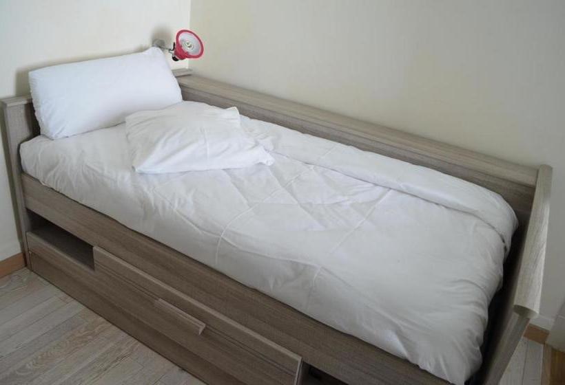 Отель Le Saintjoseph Centre Gare