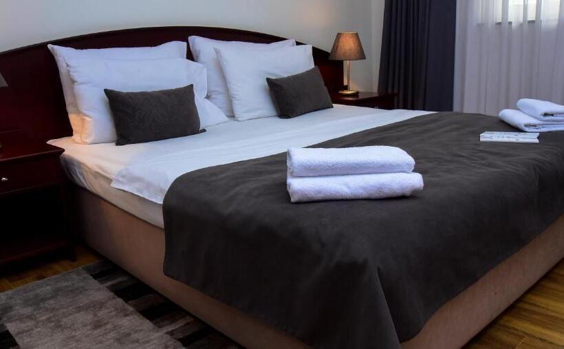 בית מלון כפרי Meridijan16