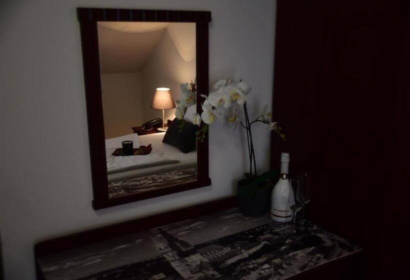 בית מלון כפרי Meridijan16