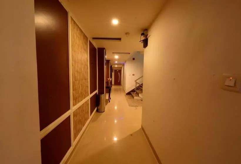 호텔 Moon Light Bhimtal