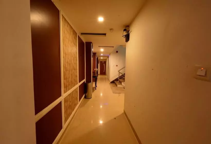 호텔 Moon Light Bhimtal