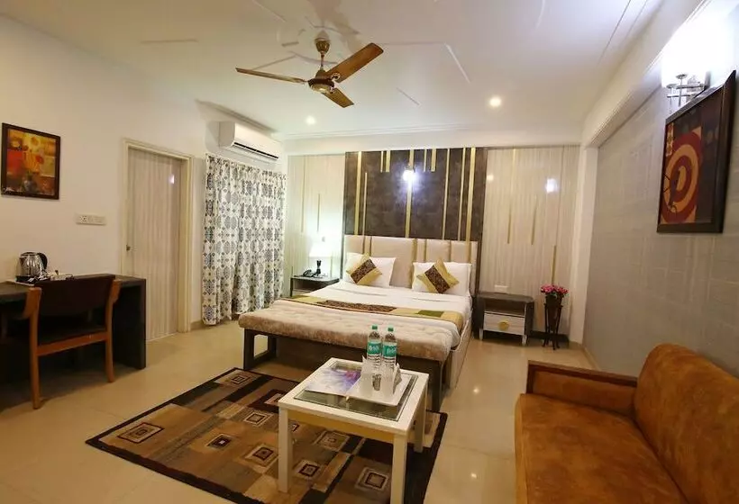 호텔 Moon Light Bhimtal