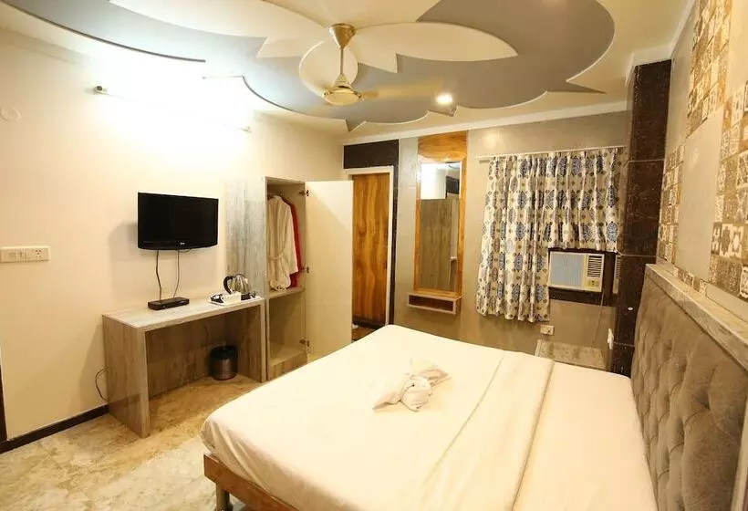 호텔 Moon Light Bhimtal