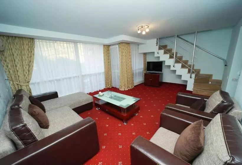 هتل Best Resort Aghveran