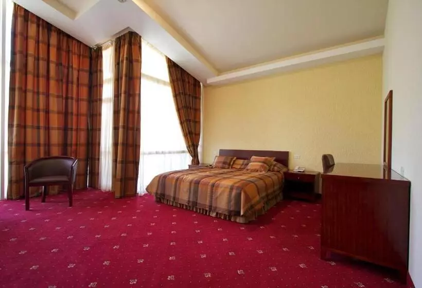 هتل Best Resort Aghveran