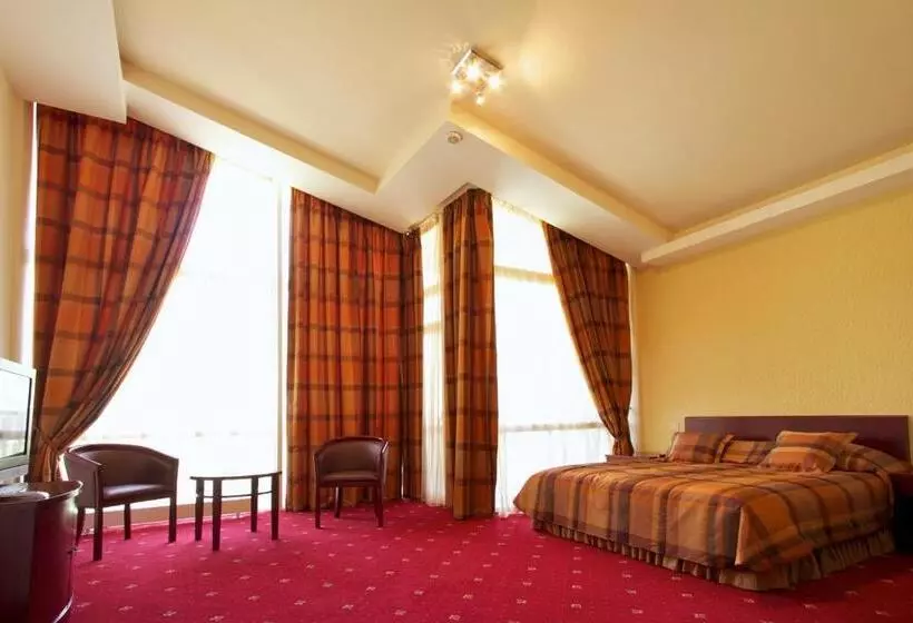 هتل Best Resort Aghveran