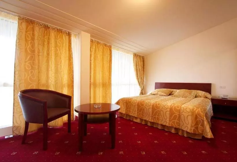 هتل Best Resort Aghveran