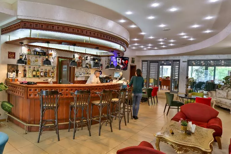 فندق Terra Europe Brontes