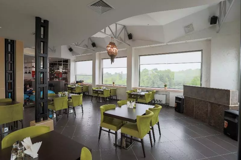 فندق Terra Europe Brontes