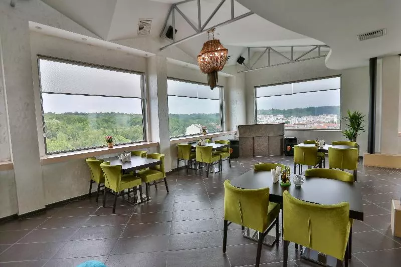 فندق Terra Europe Brontes