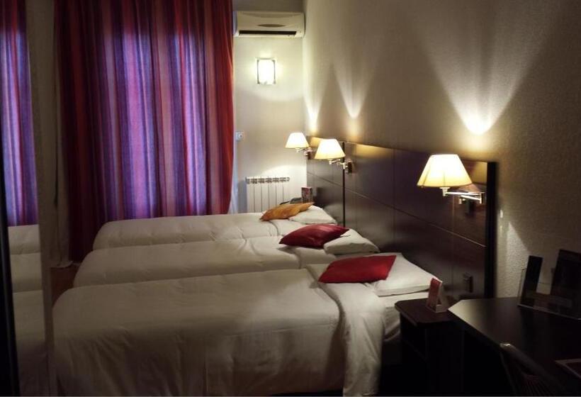 هتل Urban By Balladins Perpignan