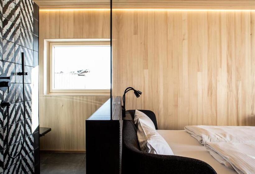 بنسيون Holzgauer Haus