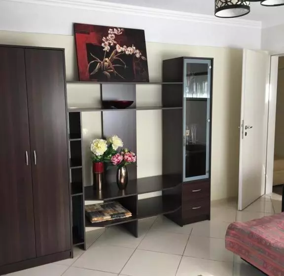 پانسیون Villa Lux