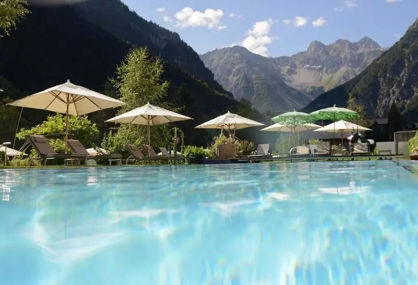 Valavier Aktivresort