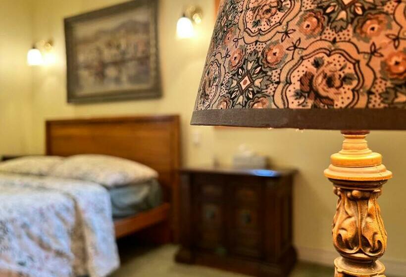 Bed & Breakfast Lukomorye