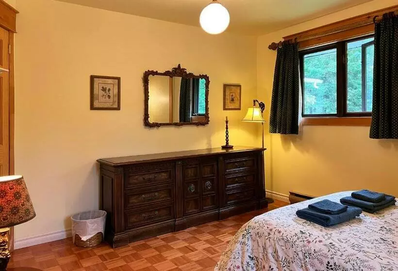 Bed & Breakfast Lukomorye