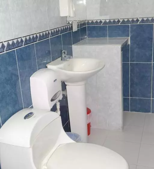 Comodas Habitaciones Hotel Bucaros