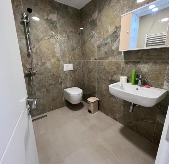 هتل Bujtina Celiku