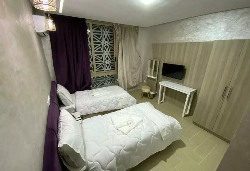 هتل Hôtel Chark