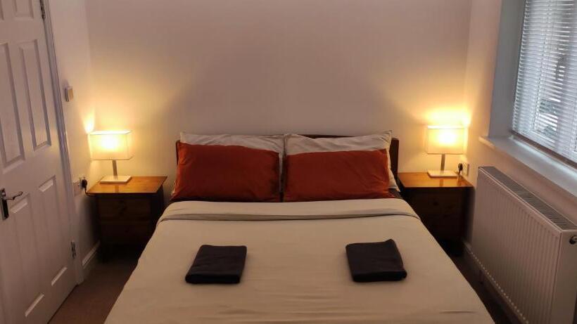 Пансион Birds Nest Residency