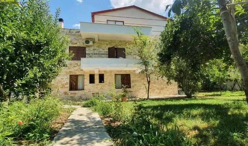 پانسیون Xho S Forest Guest House