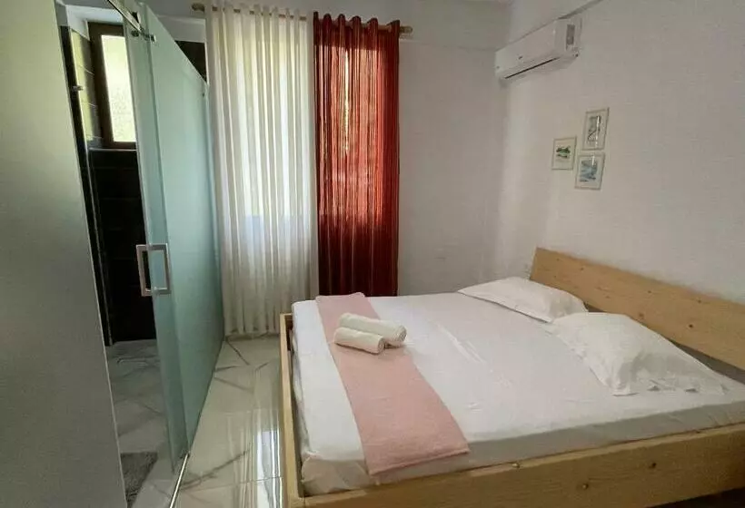 پانسیون Xho S Forest Guest House