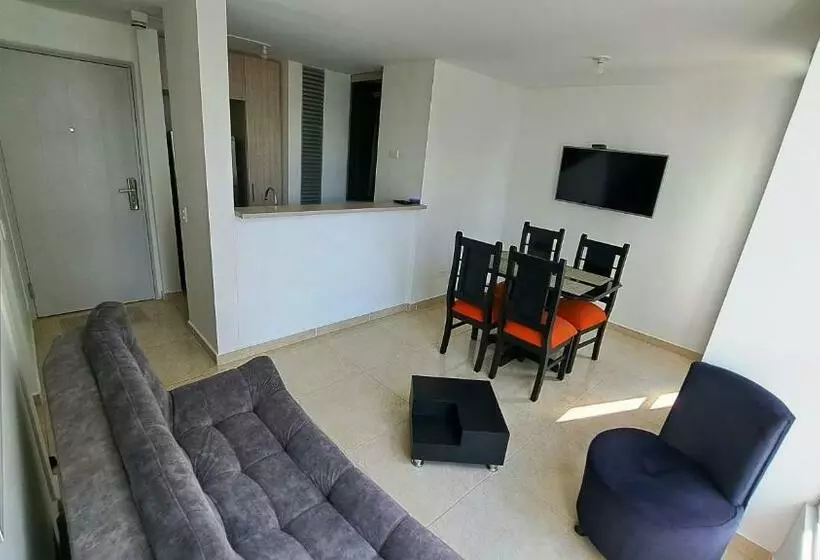 Cómodo Y Completo Apartamento, Excelente Ubicación, Cerca Expofuturo, Estadio, Ukumari   Incluye Par