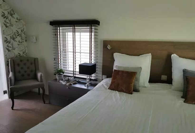 Aamiaismajoitus (B&B) Bed & Bokes Aan De Maaskant