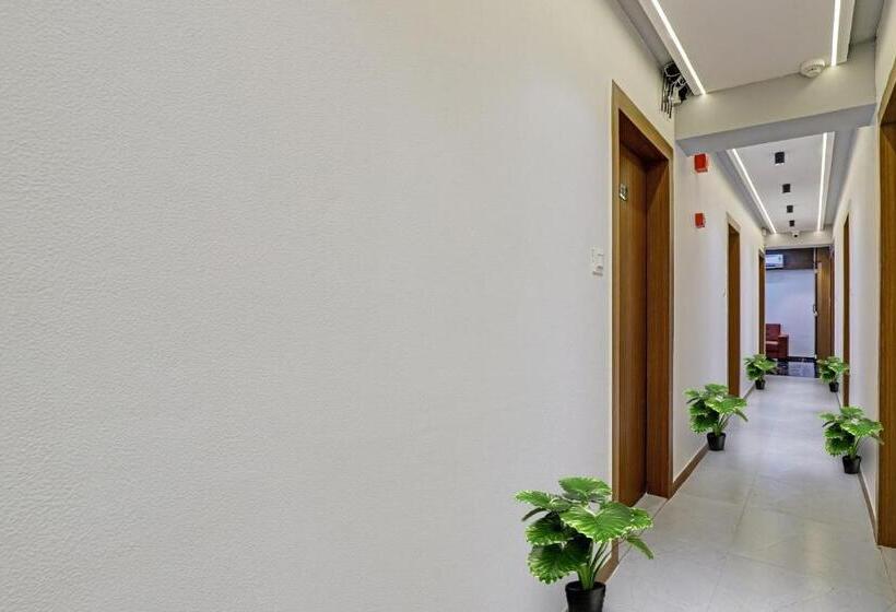 Flagship 91989 Hotel Dream Palace